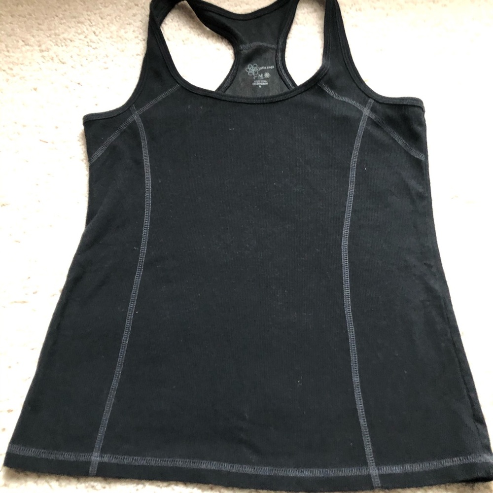 Workout top - Picture 2 of 2